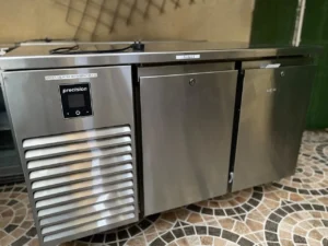 بيع معدات مطاعم مستعملة