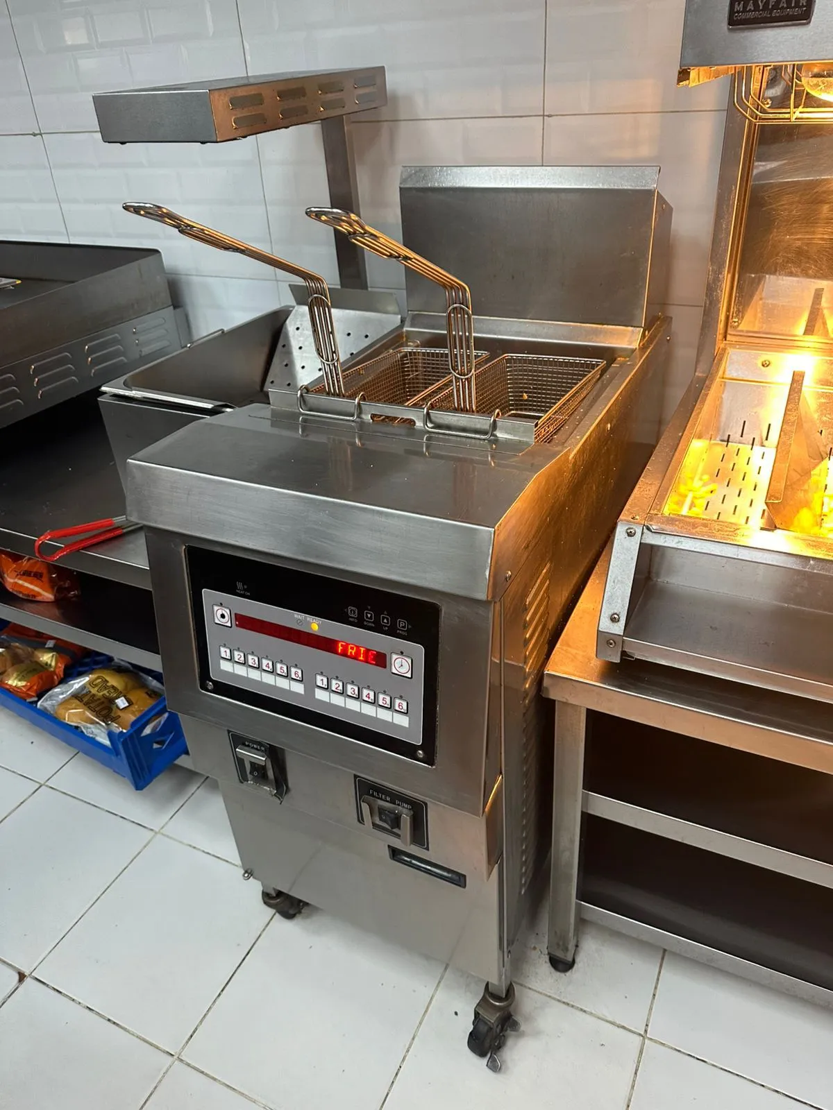 شراء معدات مطاعم مستعملة وكوفي شوب بالرياض