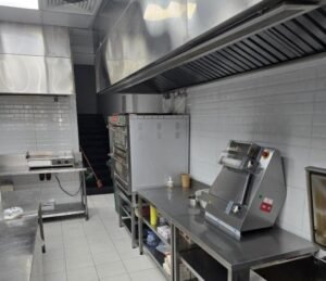 معدات المطاعم في الرياض